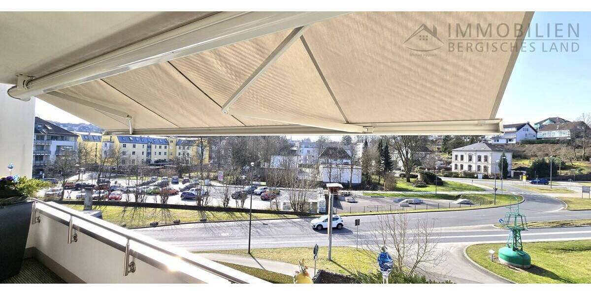 Etagenwohnung Hückeswagen Innenstadt - 2 Zimmer, 60 m&sup2;, 260.000&euro; | Angebot:26106199