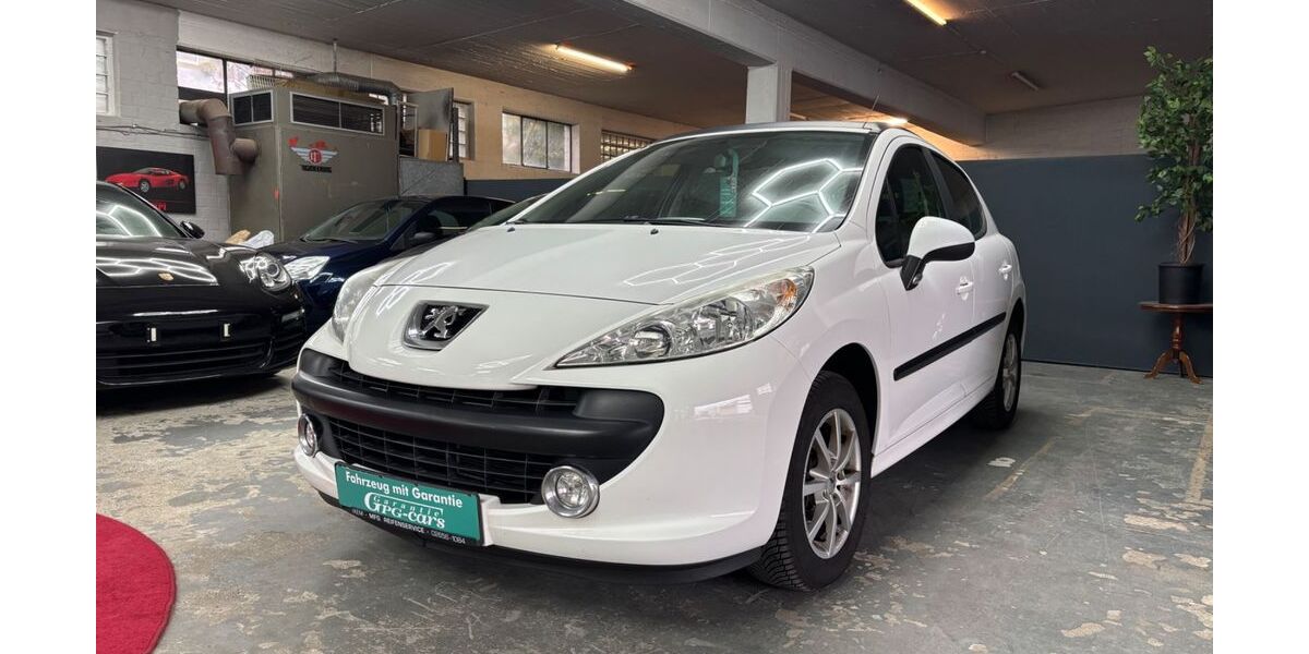 Peugeot 207 100.000 km 3.999 &euro; Köln 50677