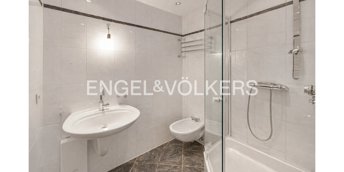 Etagenwohnung Mettmann-Metzkausen Metzkausen - 3 Zimmer, 107 m&sup2;, 260.000&euro; | Angebot:25770622