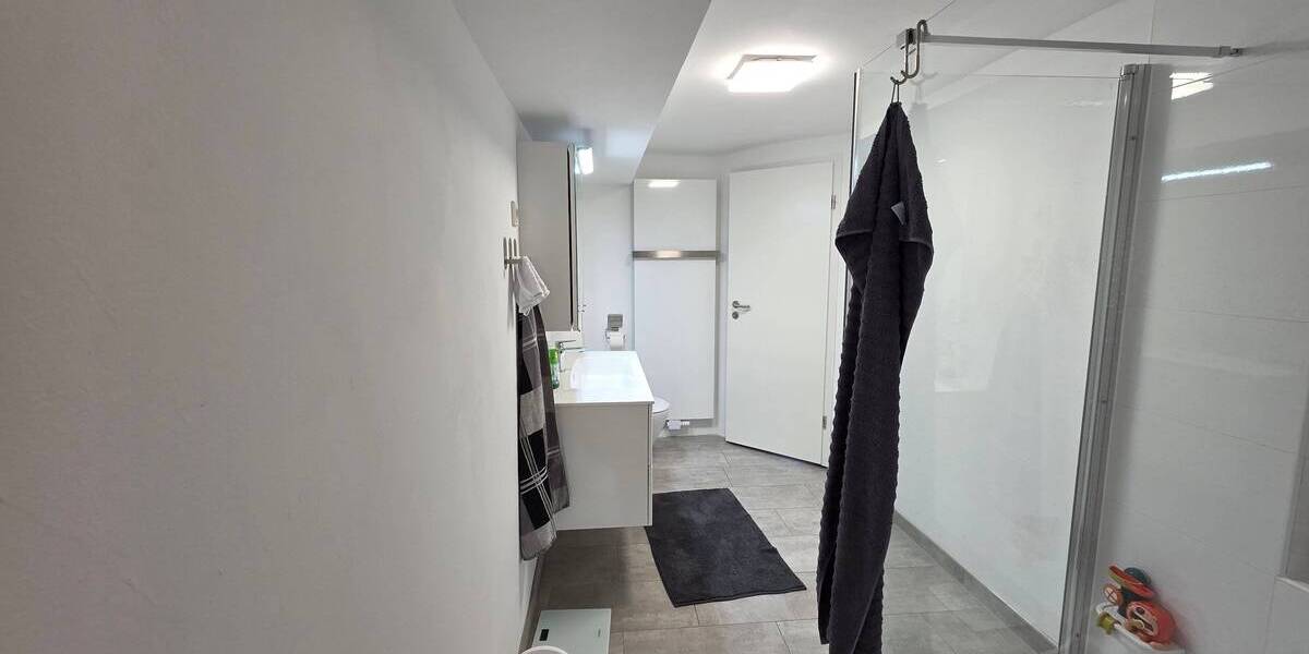 Doppelhaushälfte Velbert Kostenberg - 9 Zimmer, 259 m&sup2;, 650.000&euro; | Angebot:25680192