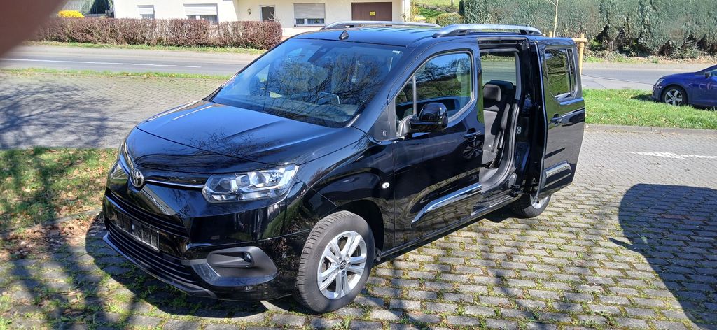 Toyota Proace City 63.000 km 19.100 &euro; Odenthal-Neschen 51519