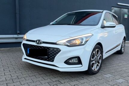 Hyundai i20 81.160 km 10.299 &euro; Mülheim an der Ruhr 45472