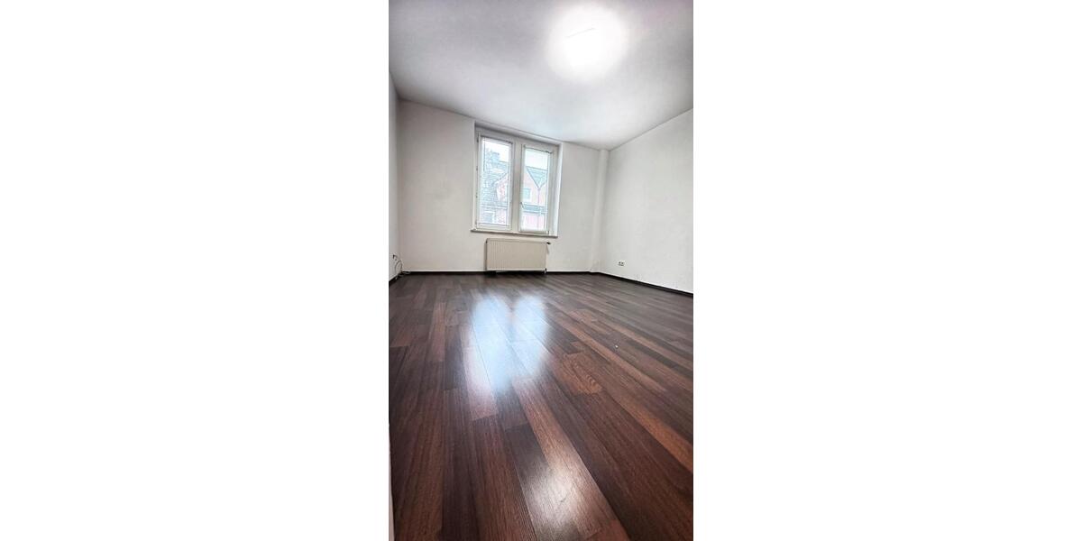 Doppelhaushälfte Solingen Mitte - 9 Zimmer, 210 m&sup2;, 340.000&euro; | Angebot:25832753