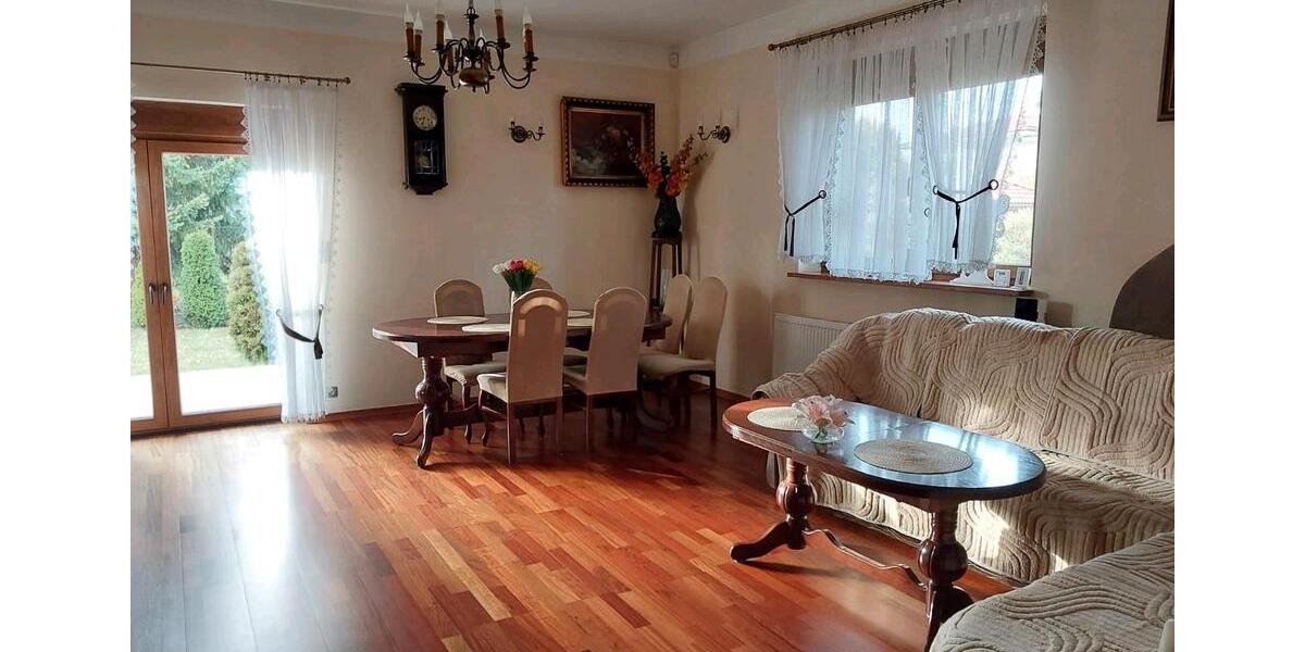 Einfamilienhaus Solingen Mitte - 6 Zimmer, 158 m&sup2;, 650.000&euro; | Angebot:26210995