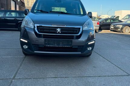 Peugeot Partner 141.020 km 4.350 &euro; Köln 51107