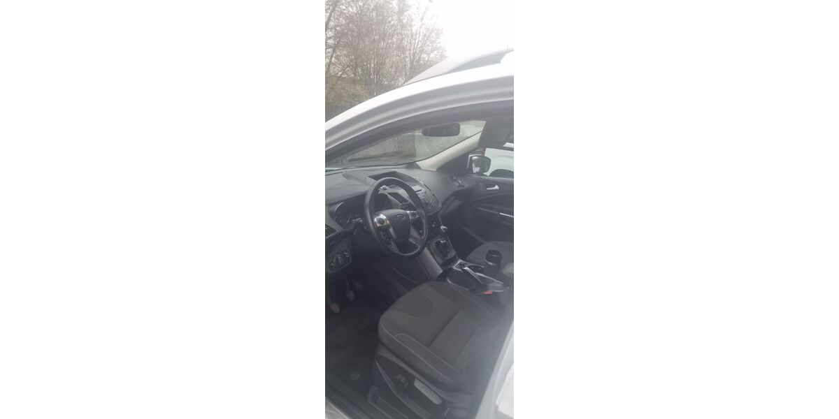 Ford Kuga 149.811 km 6.450 &euro; Erkrath 40699