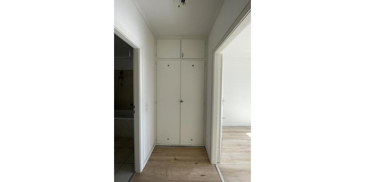 Etagenwohnung Ratingen Tiefenbroich - 2 Zimmer, 65 m&sup2;, 739&euro; | Angebot:26721205