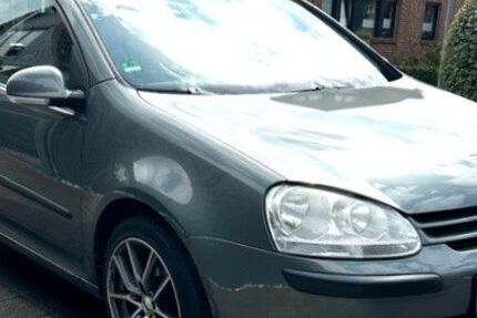 VW Golf 135.000 km 3.250 &euro; Grevenbroich 41516