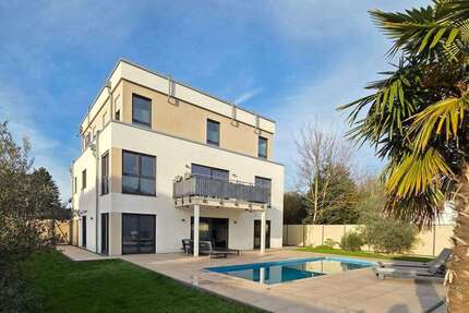 Haus Grevenbroich - Wevelinghoven Wevelinghoven - 10 Zimmer, 320 m&sup2;, 1.850.000&euro; | Angebot:25248613