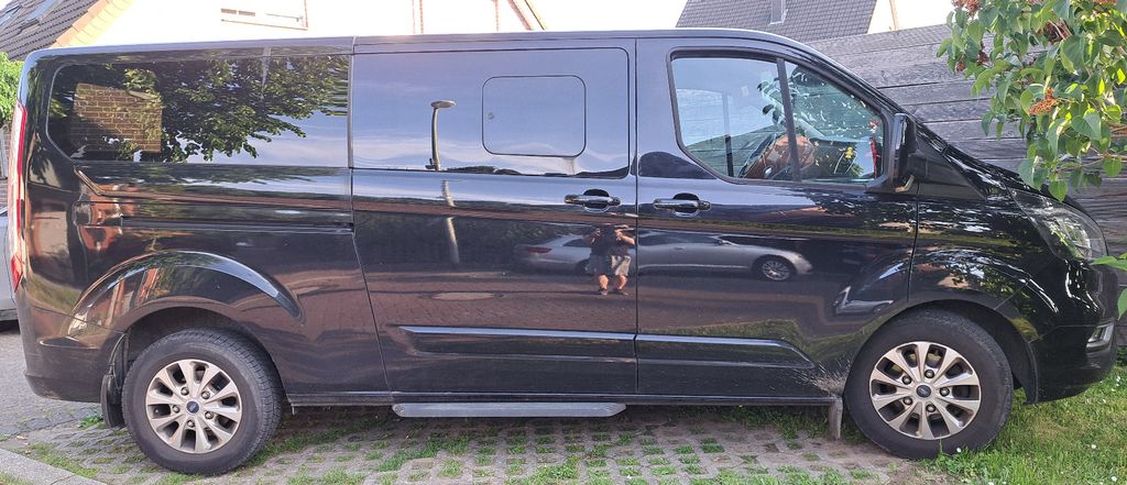 Ford Tourneo Custom 114.000 km 24.500 &euro; Neuss 41469