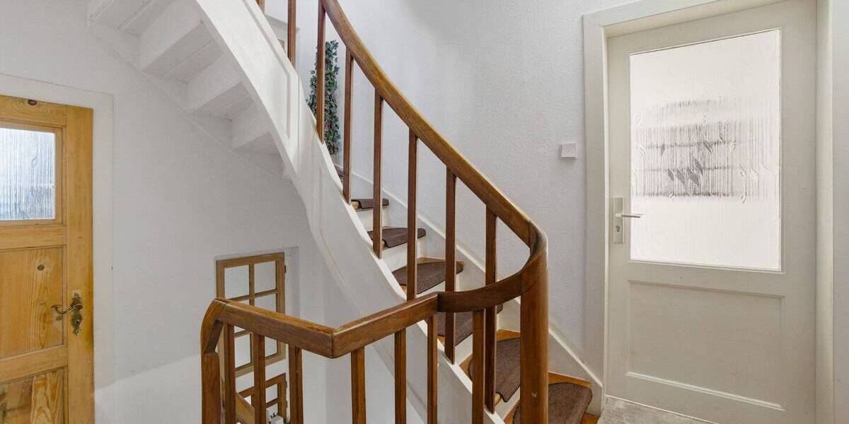 Mehrfamilienhaus, Wohnhaus Solingen Solingen-Mitte - 6 Zimmer, 156 m&sup2;, 449.000&euro; | Angebot:26176330