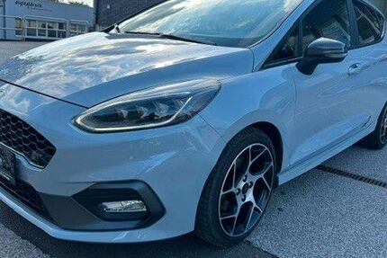 Ford Fiesta 87.345 km 11.900 &euro; Remscheid 42899