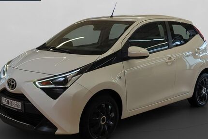 Toyota Aygo (X) 55.950 km 9.750 &euro; Leverkusen 51381