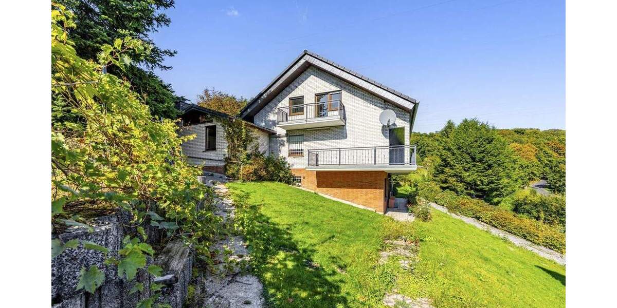 Einfamilienhaus Remscheid Lüttringhausen - 7 Zimmer, 230 m&sup2;, 576.000&euro; | Angebot:25862313