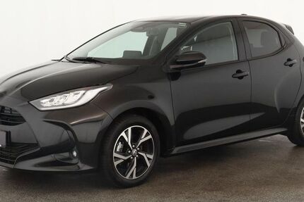 Toyota Yaris 28.700 km 20.984 &euro; Düsseldorf 40233