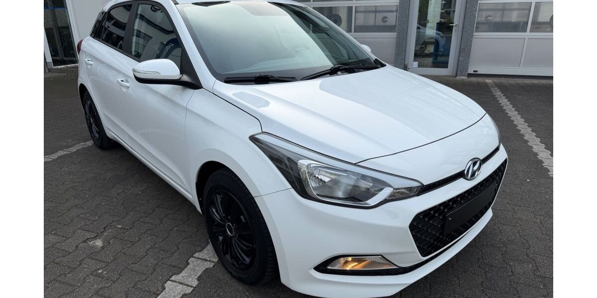 Hyundai i20 115.000 km 5.950 &euro; Köln 50827