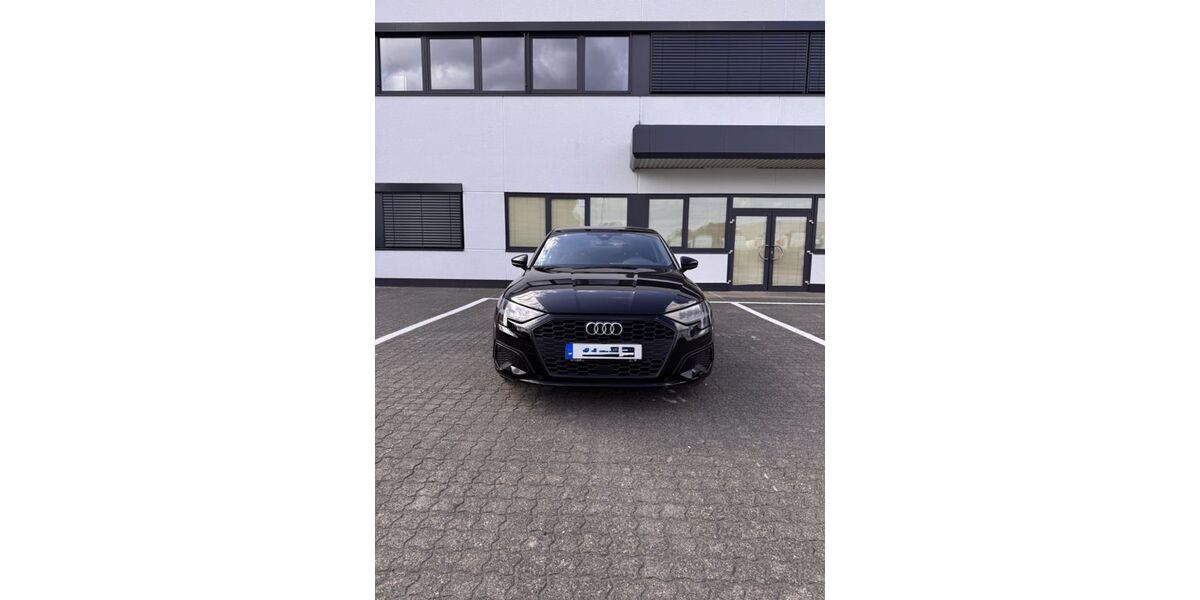 Audi A3 29.500 km 22.999 &euro; Köln 51061