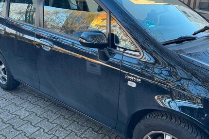 Honda Jazz 193.000 km 2.500 &euro; Wuppertal 42275