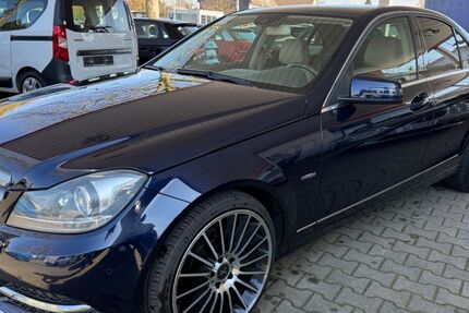 Mercedes-Benz C 220 237.000 km 9.950 &euro; mettmann 40822