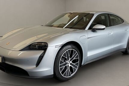 Porsche Taycan 88.186 km 57.500 &euro; Köln 50823