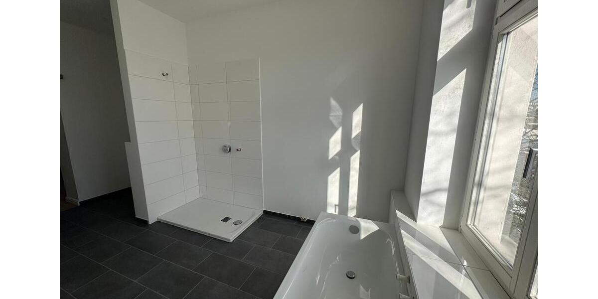 Etagenwohnung Wuppertal Arrenberg - 3 Zimmer, 122 m&sup2;, 1.440&euro; | Angebot:25377649