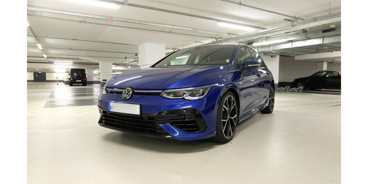 VW Golf 54.000 km 31.900 &euro; Düsseldorf 40237