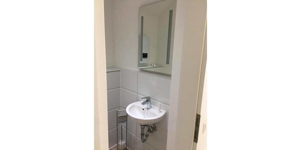 Dachgeschoßwohnung Ratingen - 4 Zimmer, 110 m&sup2;, 1.200&euro; | Angebot:25992722