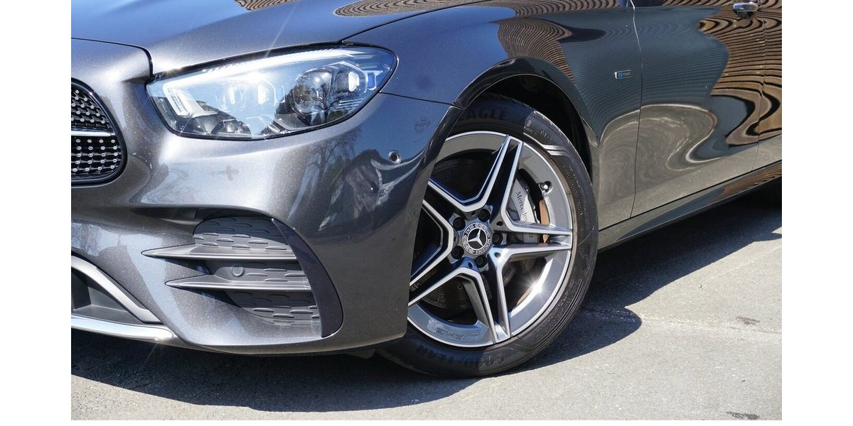 Mercedes-Benz E 300 de AMG MBUX Burm Pano 360° AHK MB100 65.161 km 31.900 &euro; Wuppertal 42327