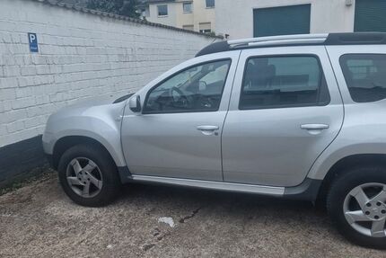 Dacia Duster 172.000 km 5.500 &euro; Köln 50737