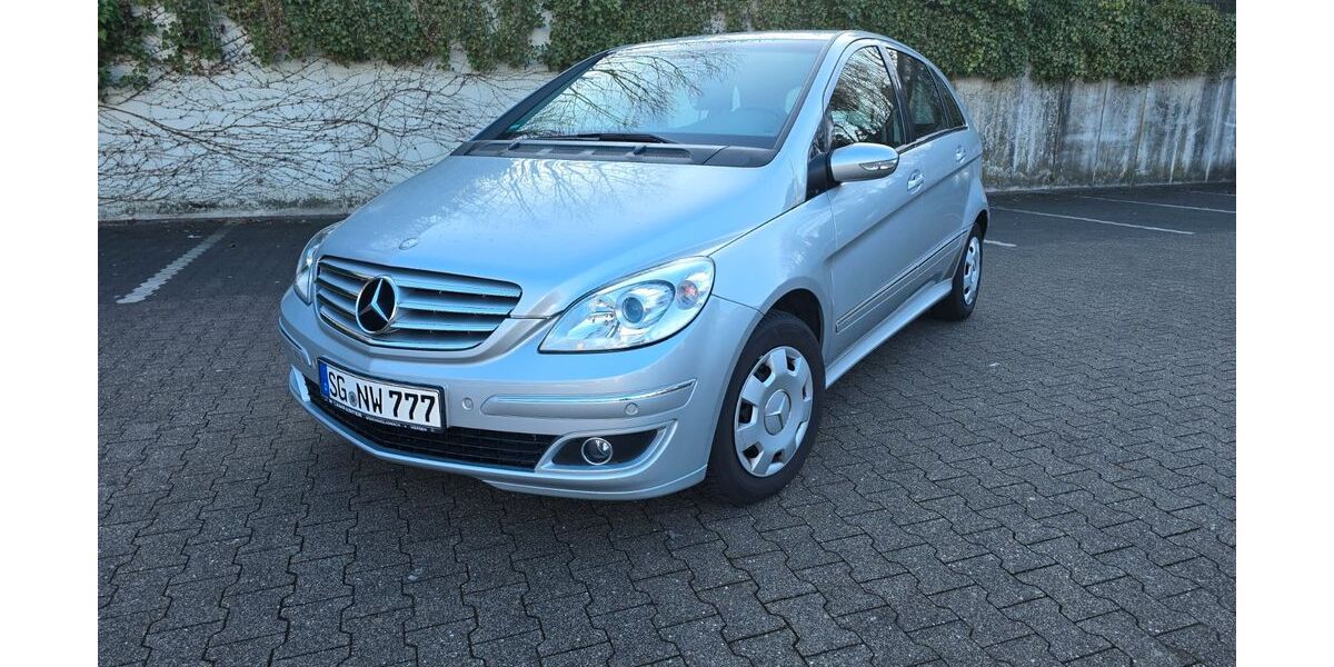 Mercedes-Benz B 170 64.500 km 6.500 &euro; Solingen 42653