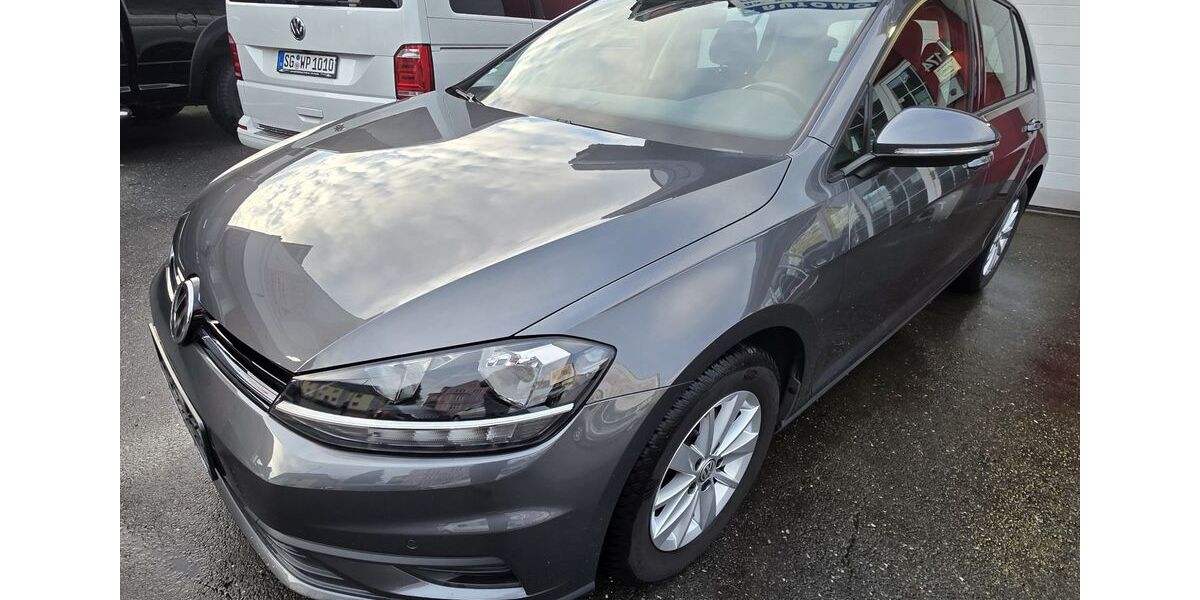 VW Golf 53.220 km 13.750 &euro; Solingen 42659