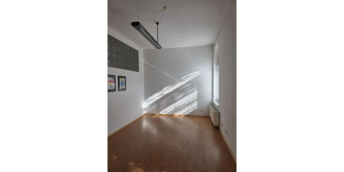 Gewerbeobjekt Düsseldorf Stadtbezirk 3 - 2.800&euro; | Angebot:25309915