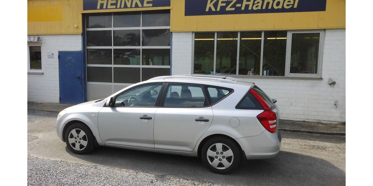 Kia ceed Sportswagon 245.000 km 1.250 &euro; Burscheid 51399