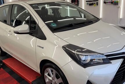 Toyota Yaris 83.500 km 10.799 &euro; Köln 50829