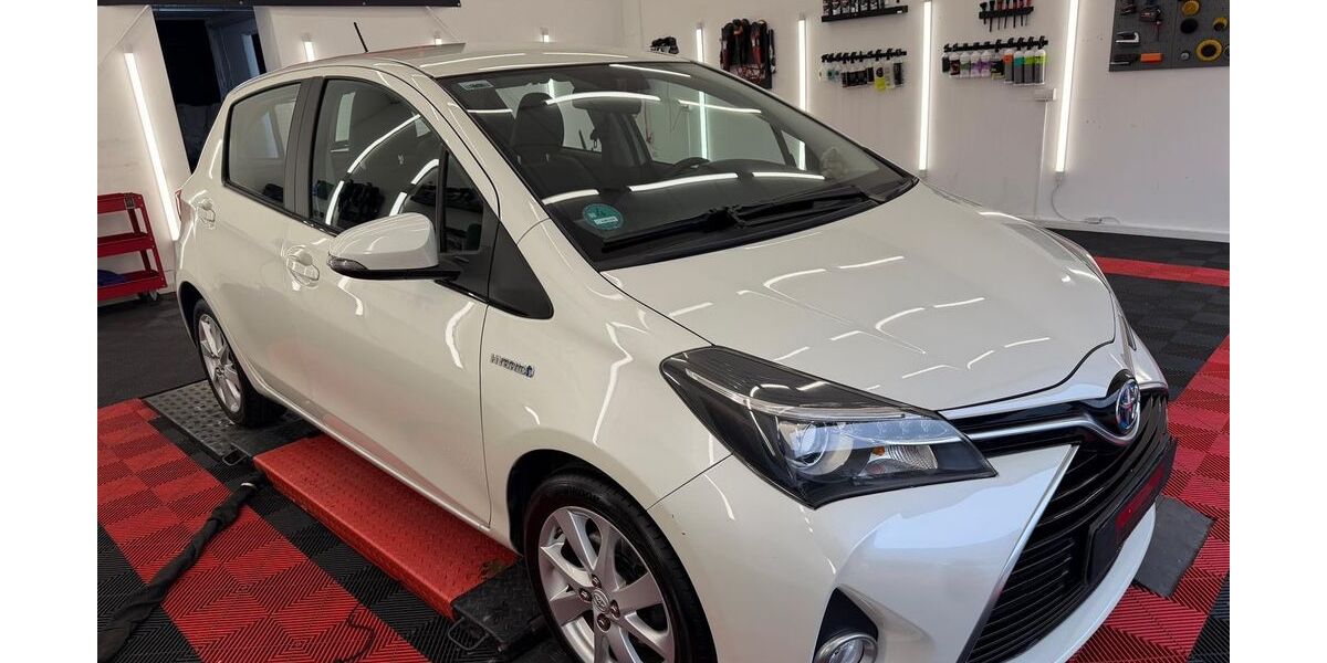 Toyota Yaris 83.500 km 10.799 &euro; Köln 50829
