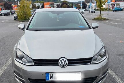 VW Golf 184.000 km 7.990 &euro; Wuppertal 42117