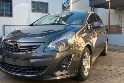 Opel Corsa 150.593 km 4.390 &euro; Solingen 42719