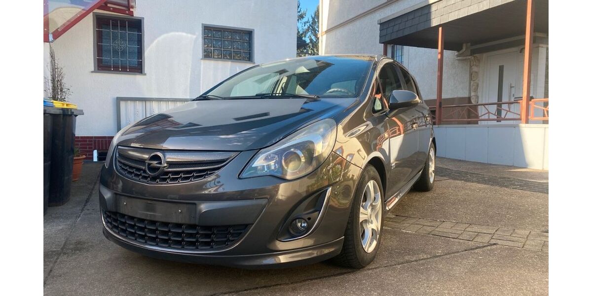 Opel Corsa 150.593 km 4.850 &euro; Solingen 42719
