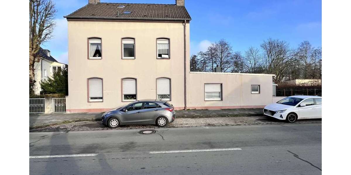 Einfamilienhaus Langenfeld - 9 Zimmer, 150 m&sup2;, 389.000&euro; | Angebot:25449201