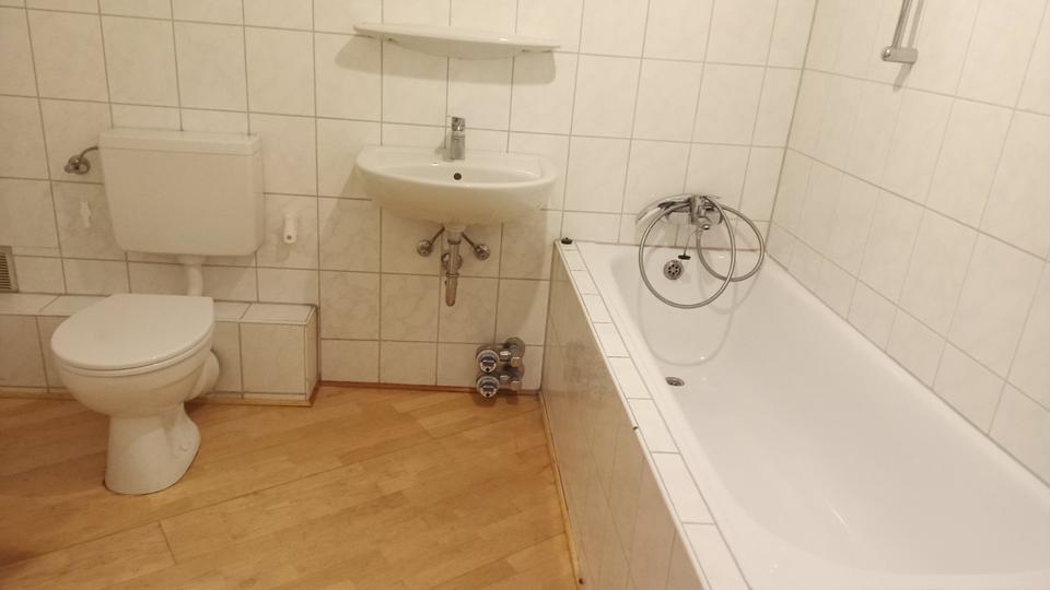 Etagenwohnung Wuppertal Gemarkung Langerfeld - 3.5 Zimmer, 100 m&sup2;, 850&euro; | Angebot:26039382