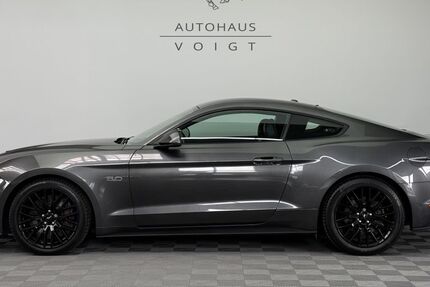 Ford Mustang 87.600 km 38.900 &euro; Radevormwald 42477