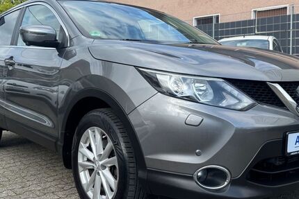 Nissan Qashqai 81.512 km 11.490 &euro; Köln 50858