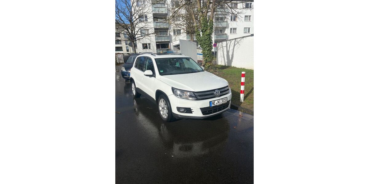 VW Tiguan 169.000 km 7.450 &euro; Neuss 41466