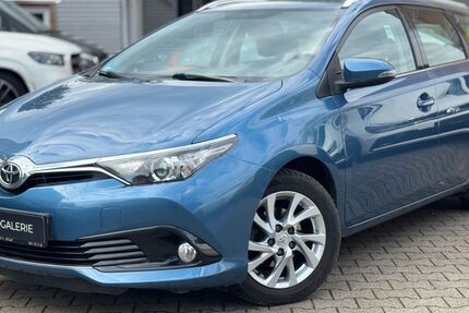 Toyota Auris 113.000 km 11.700 &euro; Köln 51109