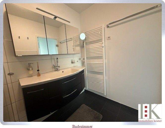 Etagenwohnung Kaarst Büttgen - 3 Zimmer, 96 m&sup2;, 259.000&euro; | Angebot:25748701