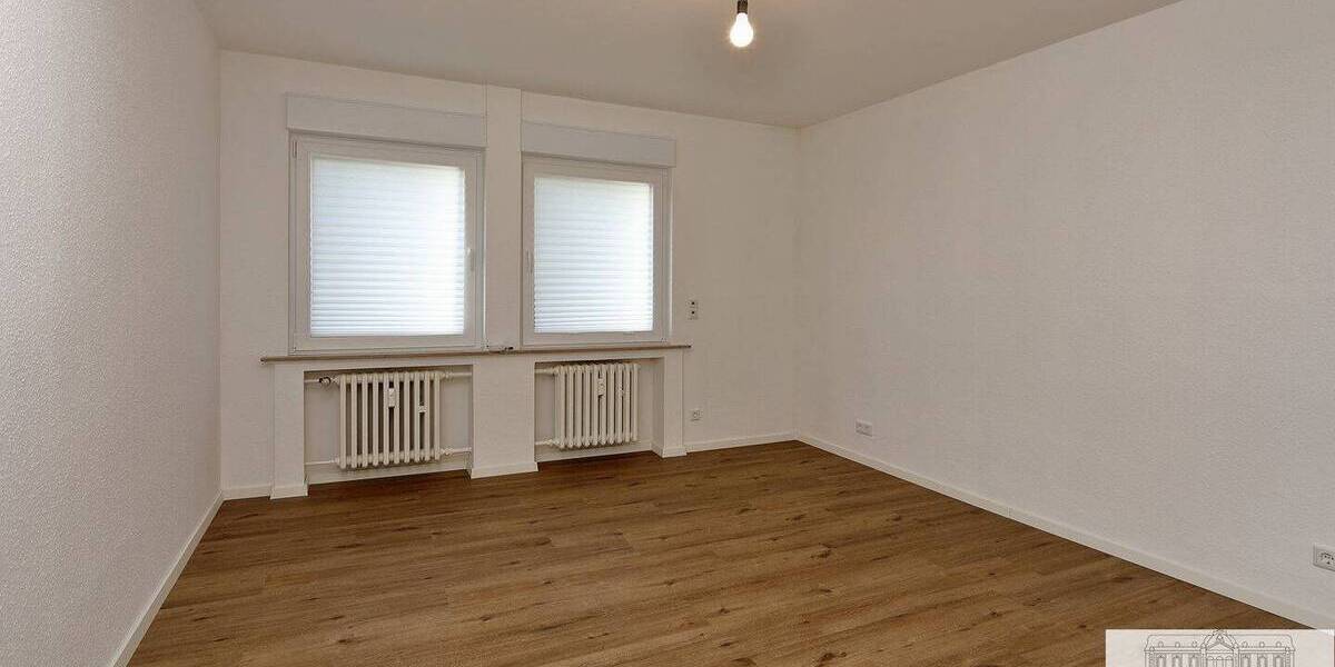 Einfamilienhaus Düsseldorf Hassels Hassels - 1 Zimmer, 266 m&sup2;, 849.000&euro; | Angebot:26018439