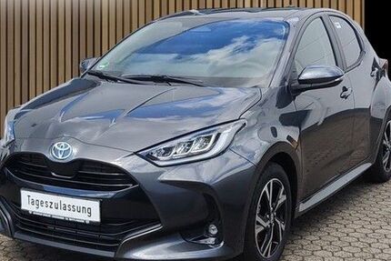 Toyota Yaris 1.100 km 25.750 &euro; Leverkusen 51381