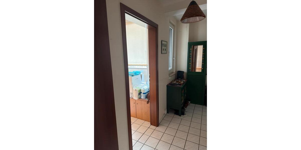 Etagenwohnung Neuss Holzheim - 3 Zimmer, 82 m&sup2;, 240.000&euro; | Angebot:26827318