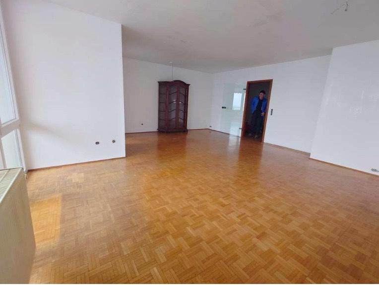 Etagenwohnung Wuppertal Eckbusch - 3 Zimmer, 86 m&sup2;, 185.000&euro; | Angebot:26238340