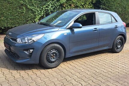Kia Rio 32.455 km 11.650 &euro; HILDEN 40723